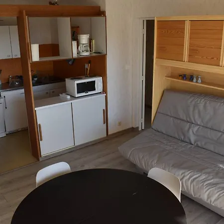 Confortable T2, 6 Pers, Ascenseur, Balcon, Proche Pistes, Parking, - Fr-1-592-36 * Bolquère