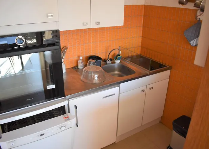 Confortable T2, 6 Pers, Ascenseur, Balcon, Proche Pistes, Parking, - Fr-1-592-36 *